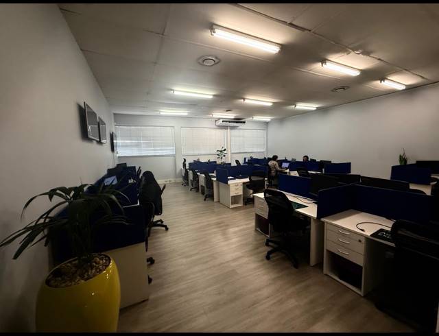 2,366M² WAREHOUSE TO LET IN PAARDEN EILAND